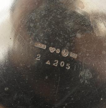 BÄGARE samt SKÅL, bland annat CG Hallberg, Stockholm, 1900-talets första hälft. Vikt ca 585 gram.