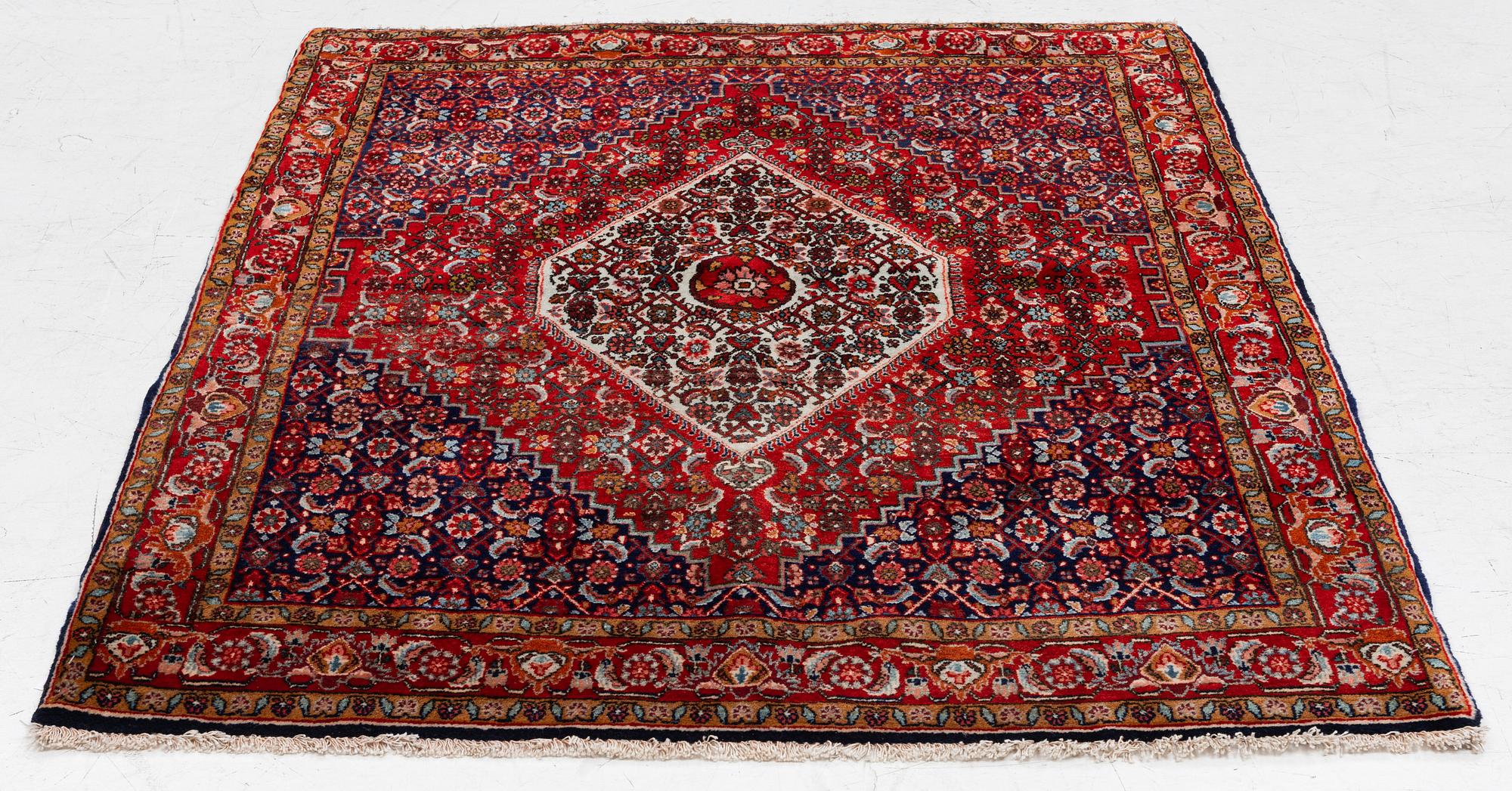 Rug, probably antique Bidjar, approx. 165 x 122 cm.