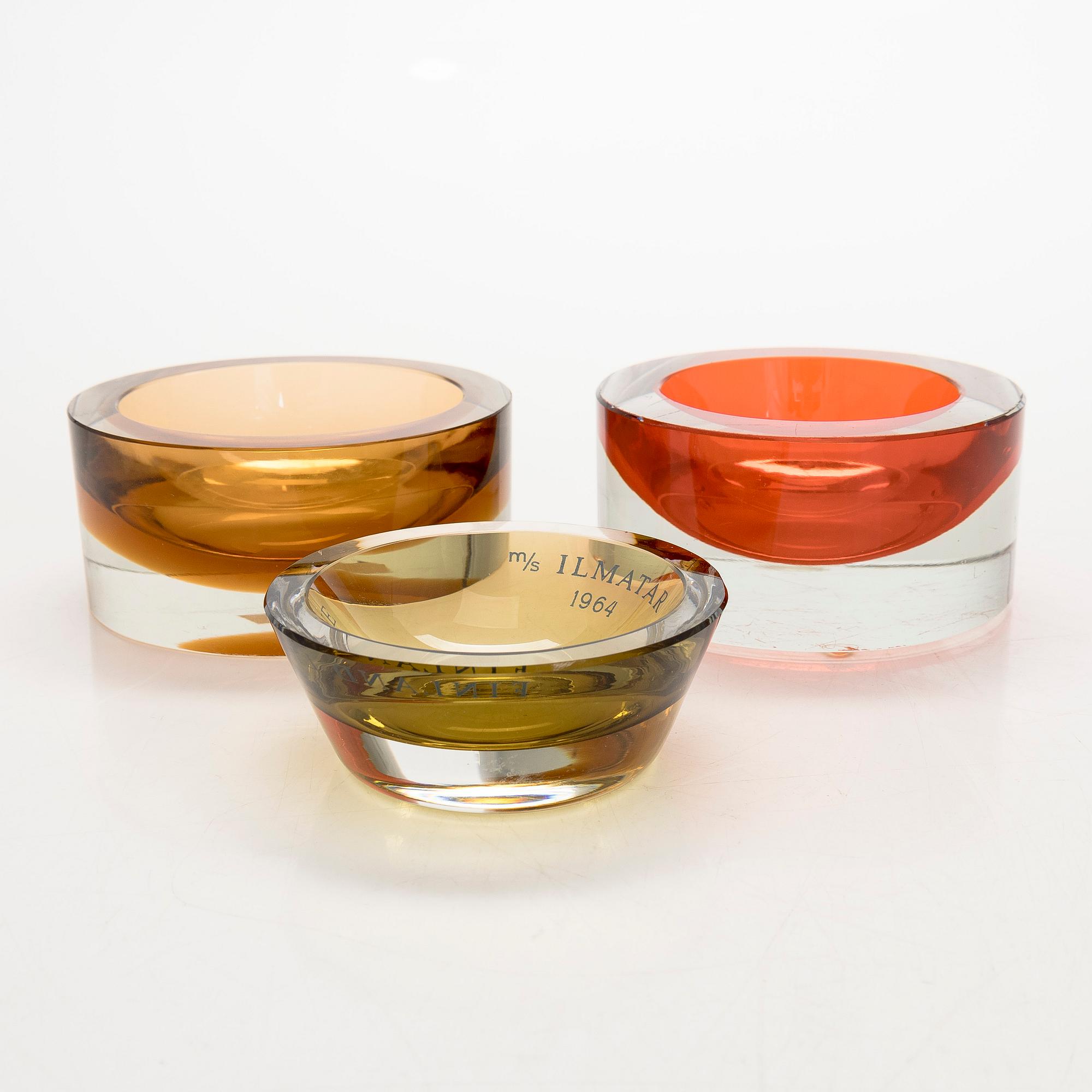 Saara Hopea, three art glass objects/bowls, models SH 117 and SH 144, signed S. Hopea Nuutajärvi Notsjö -56 and -64.