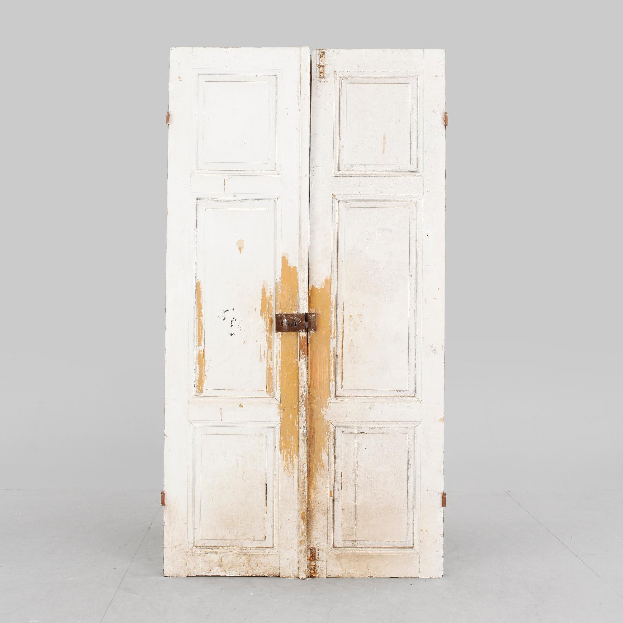 DÖRRAR, ett par, 1800-talets första hälft.