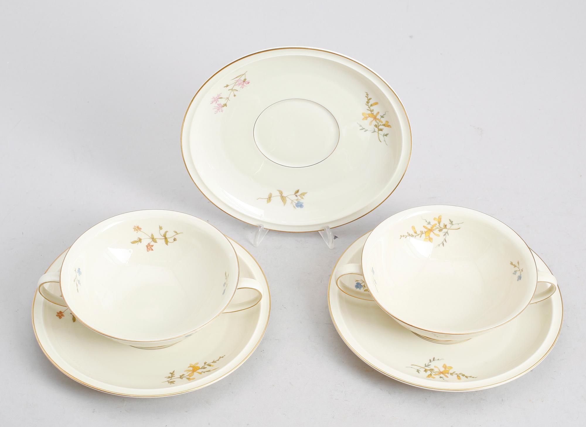 BULJONGKOPPAR MED FAT, 13 st, porslin, "Winifred", Rosenthal, 1900-talets mitt.