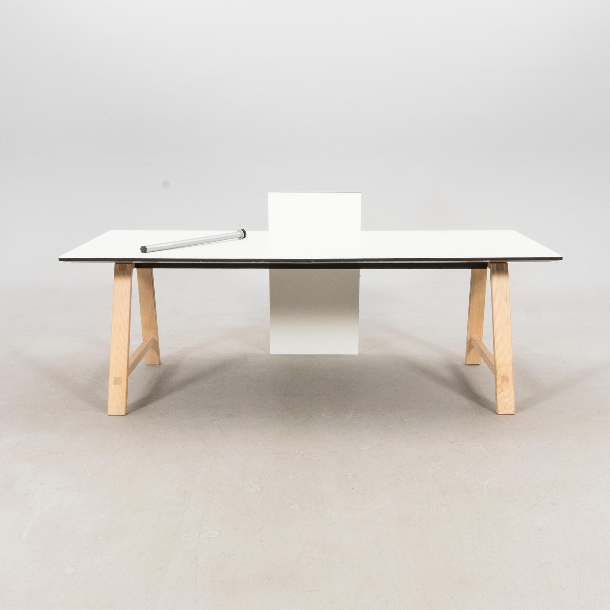 Bykato matbord "T11" för Bröderna Andersen.