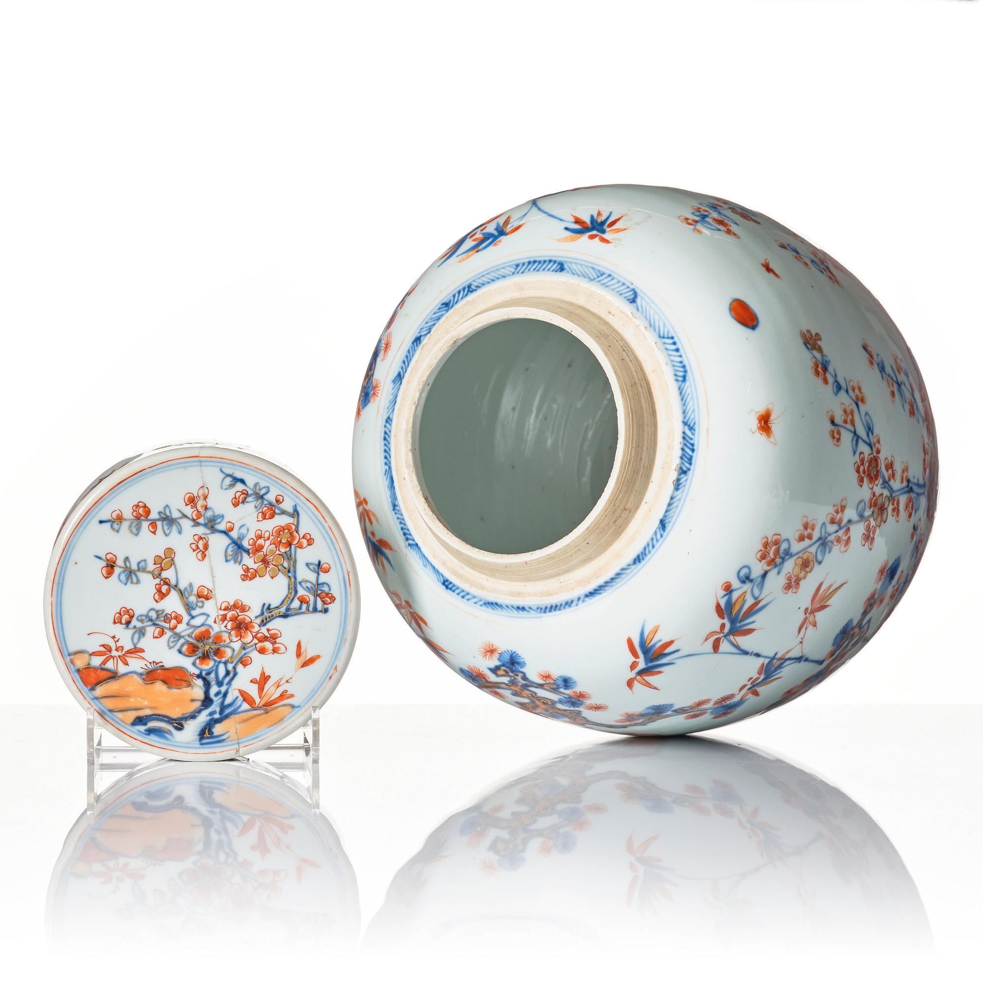 An imari jar with cover, Qing dynasty, early 18th Century.