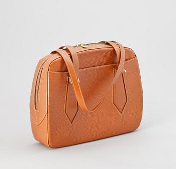 A brown epi leather shoulder bag by Louis Vuitton.