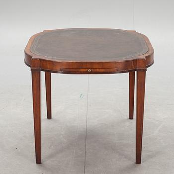 SIDOBORD, England, 1900-talets första hälft.