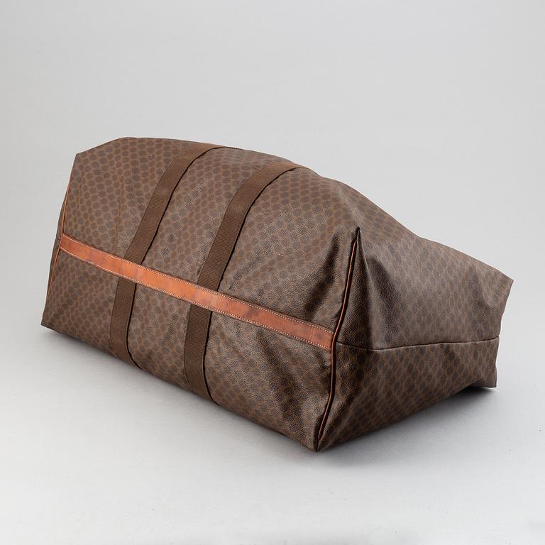 Céline, a canvas weekendbag.