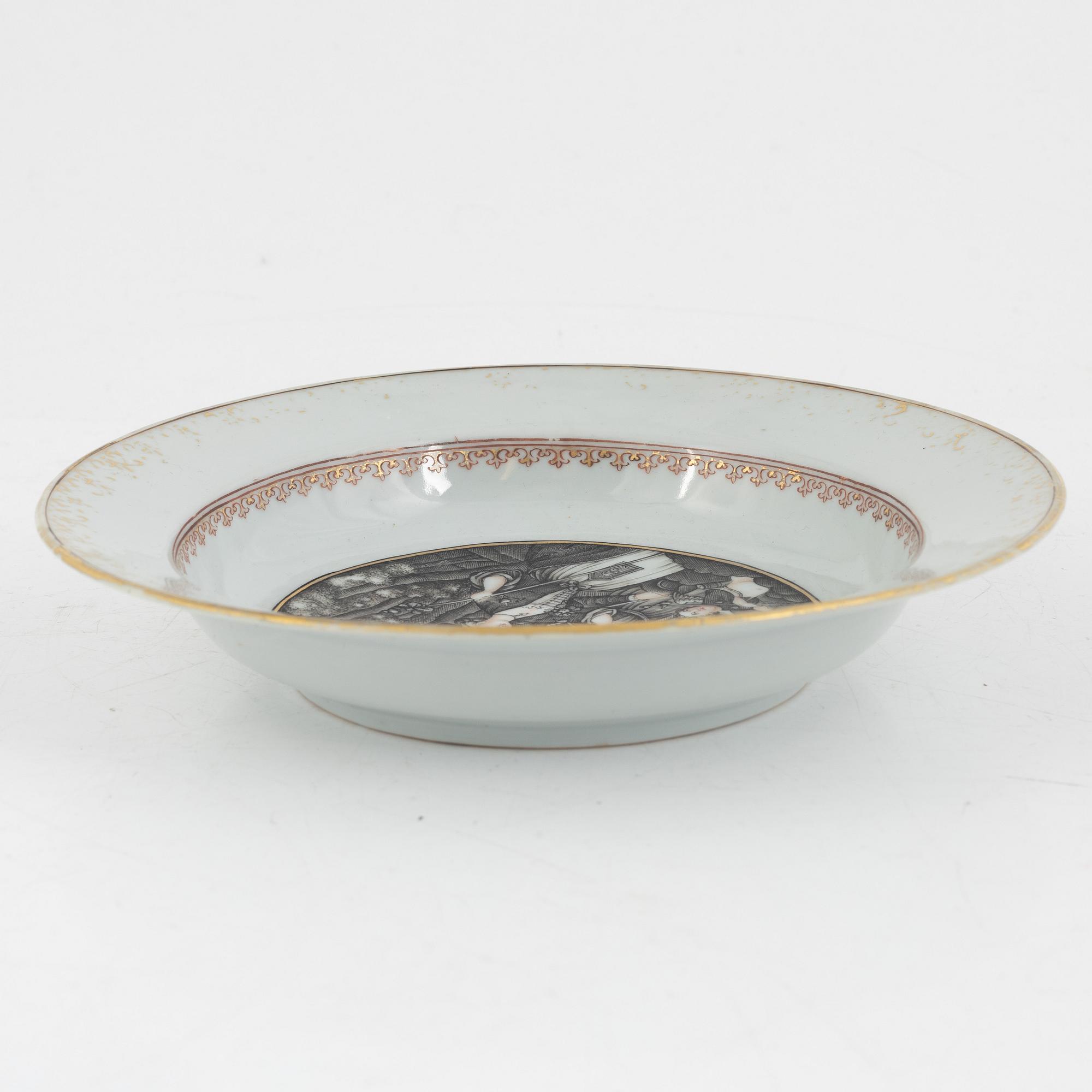 Tallrik, porslin, Kina, Qingdynastin, Qianlong (1736-95).