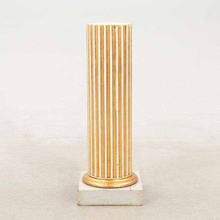 Pedestal, Gustavian style, first half of the 20th century.