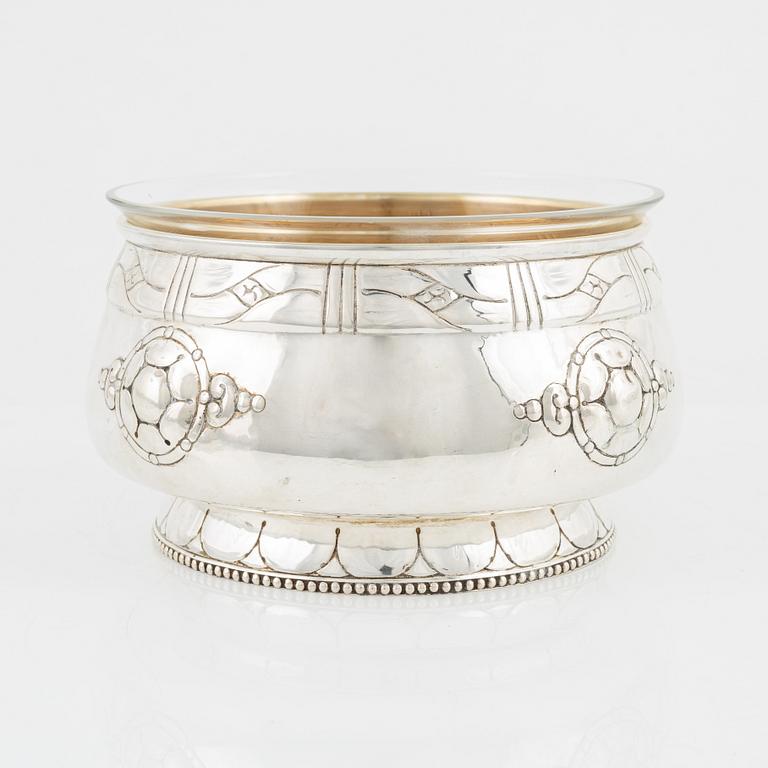 An Art Nouveau silver bowl, Denmark, 1913.