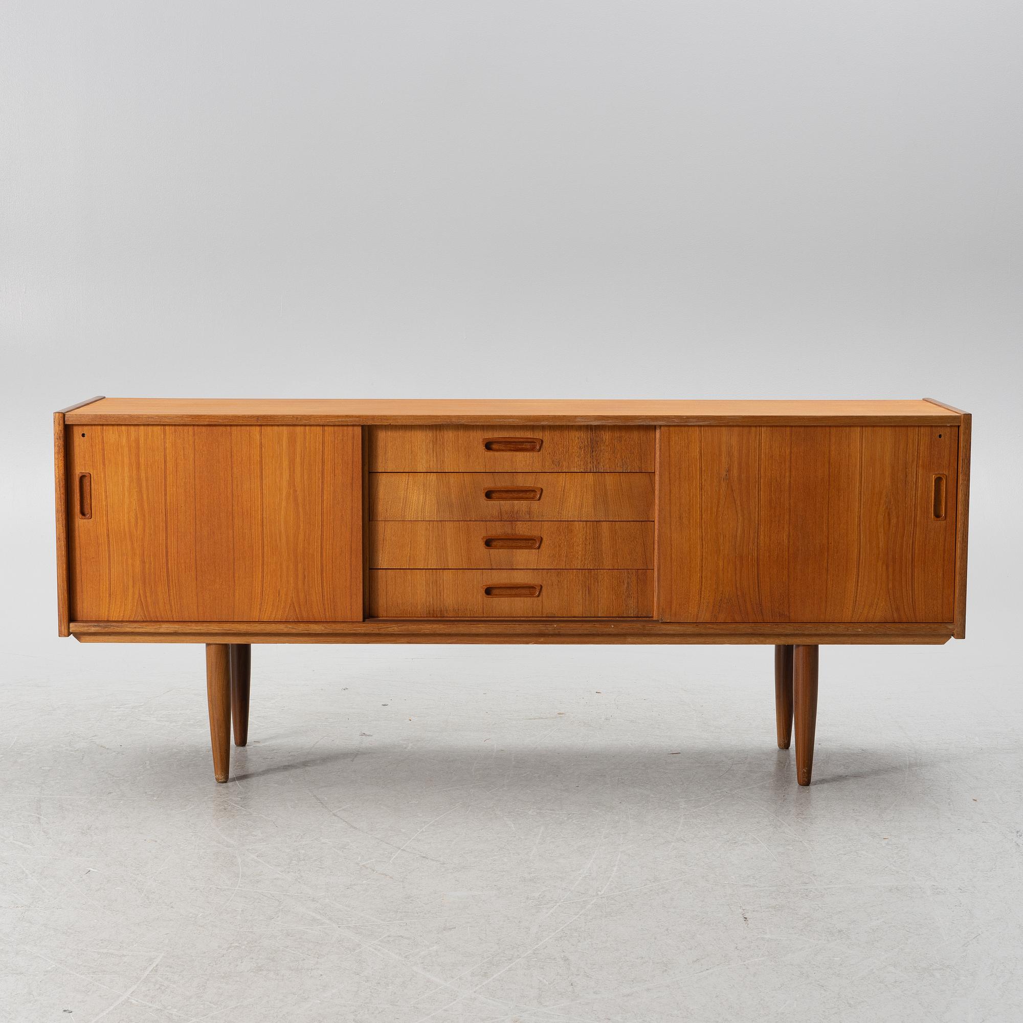 Sideboard, Ulferts Tibro, 1900-talets andra hälft.