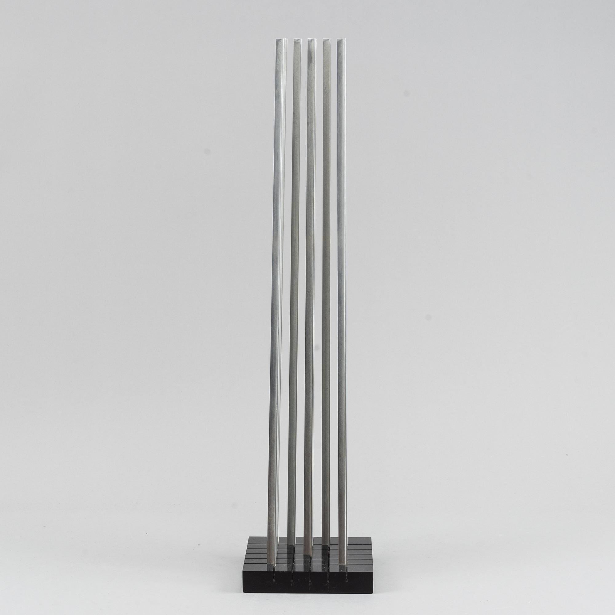 Lars-Erik Falk, sculpture, signed and dated 1990 underneath.