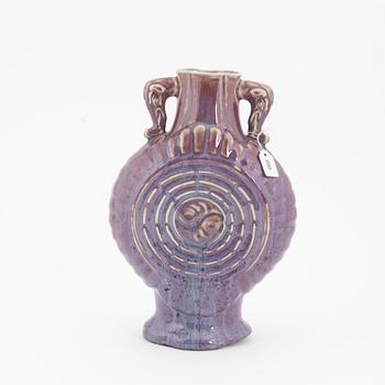 A flambé glazed vase, Qing dynasty, 19th century.