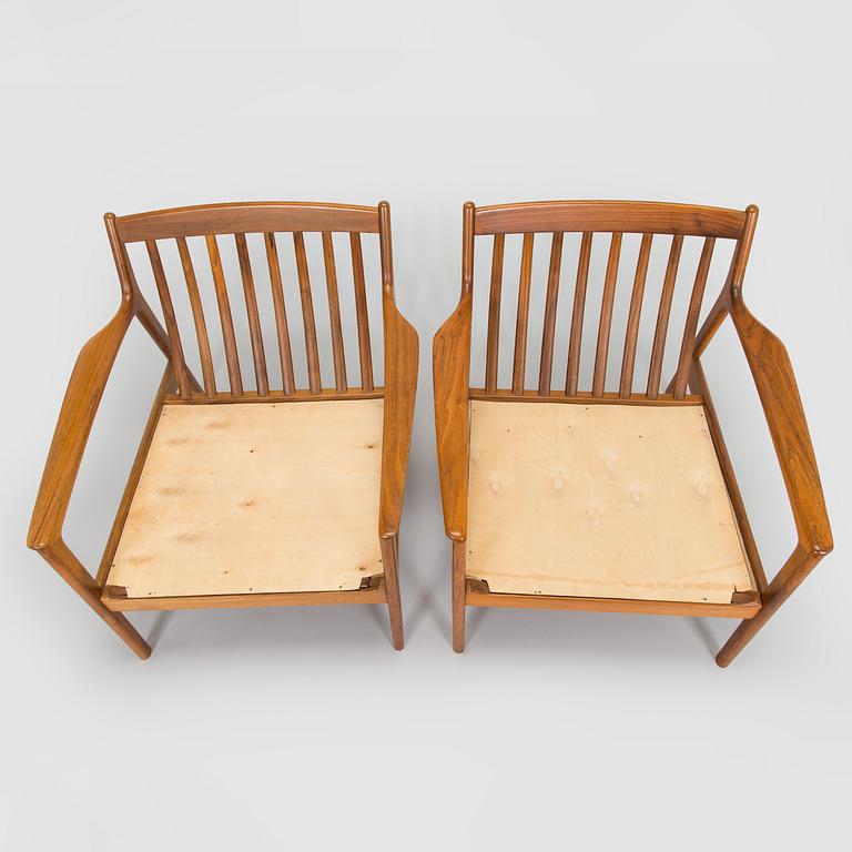 Folke Ohlsson, a pair of armchairs 'USA 75' Dux.