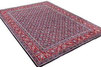 A carpet, Mahal, c. 353 x 261 cm.