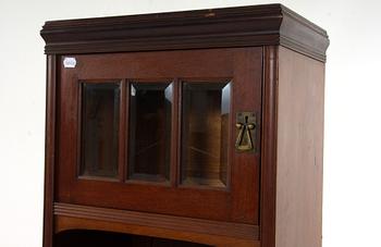 VITRINSKÅP, senjugend, Sverige, omkring 1910.