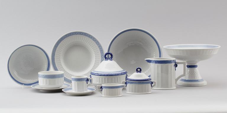 SERVISPORSLIN, 37 delar, "Blå Vifte", Royal Copenhagen.