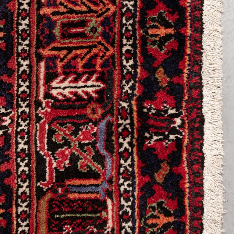 A carpet, Meymeh, ca 394 x 295 cm.
