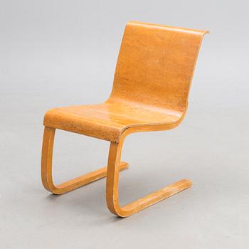 A 1930's chair model 22 for O.Y. Huonekalu-ja Rakennustyötehdas A.B.