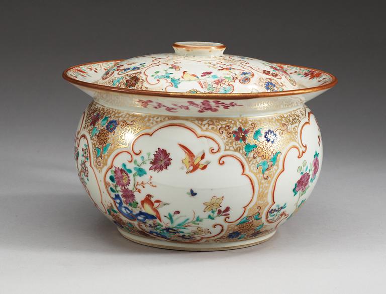A famille rose chamber pot with cover, Qing dynasty, Qianlong (1736-95).