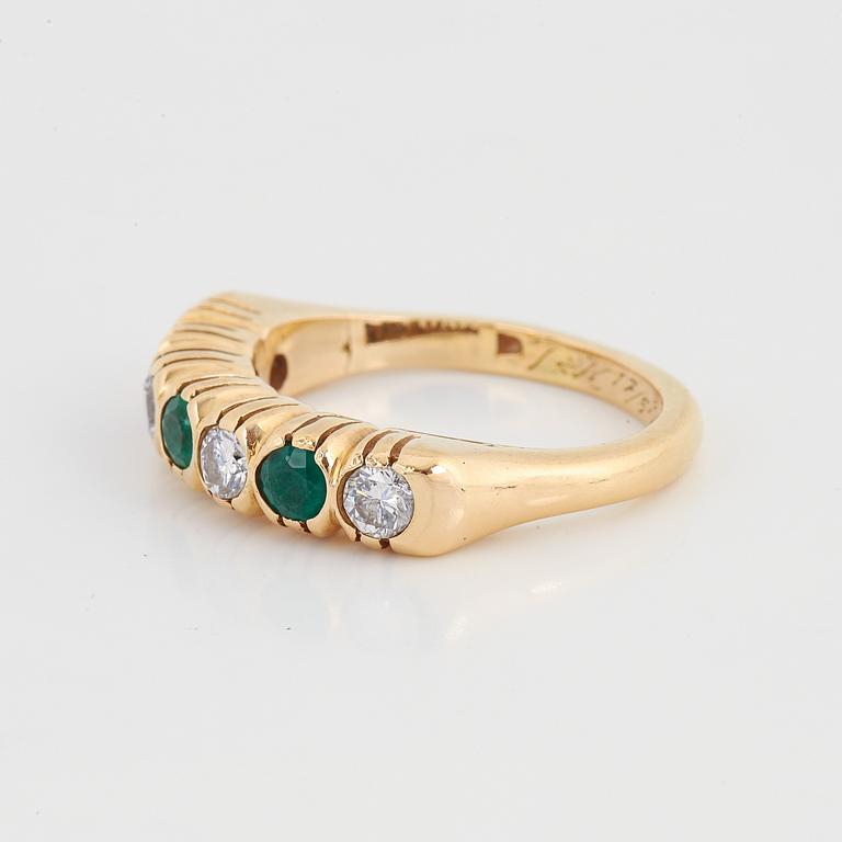 Elon Arenhill, ring with diamond and emeralds.