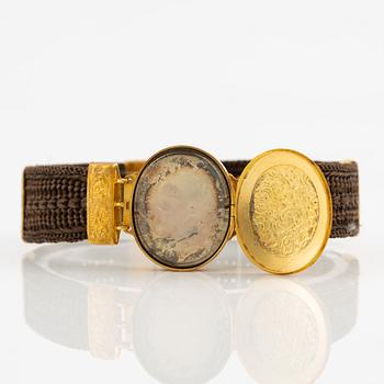 Armband hårarbete och 14K guld.
