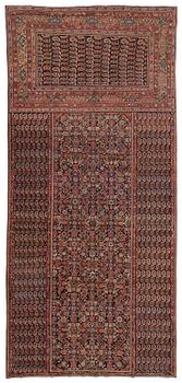 444. A Mahal 'Triclinium' carpet, West Persia, c. 548 x 253 cm.