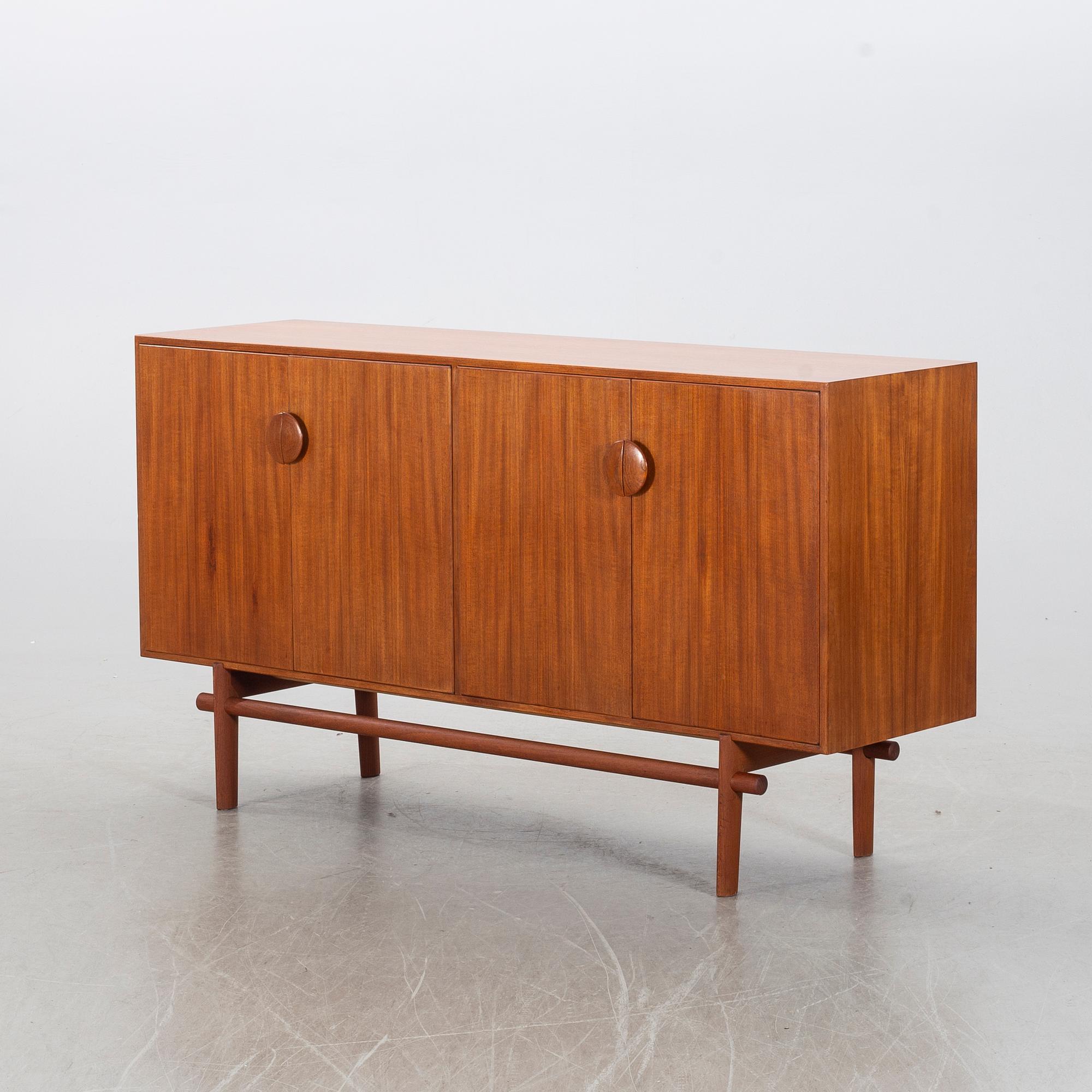 TOVE & EDVARD KINDT-LARSEN, AB Seffle furniture, sideboard, teak, 1950's.