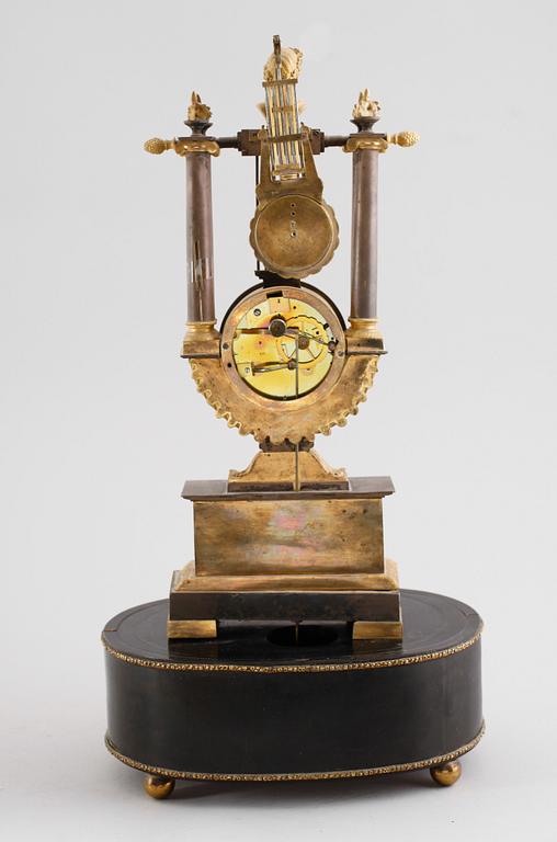 BORDSPENDYL, empire, Frankrike, 1800-talets första hälft.