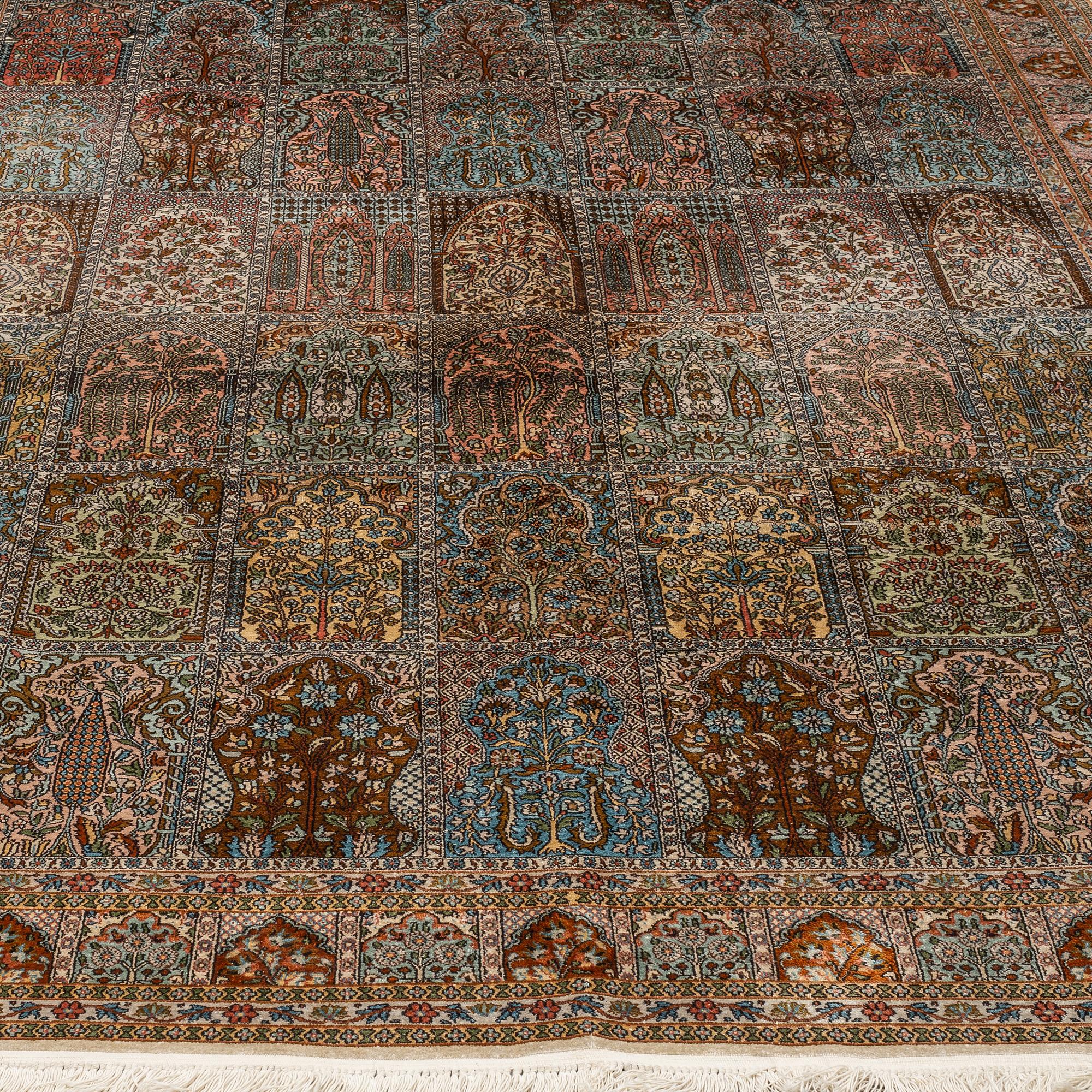 A CARPET SILK KASHMIR, CA 311 X 205 CM.