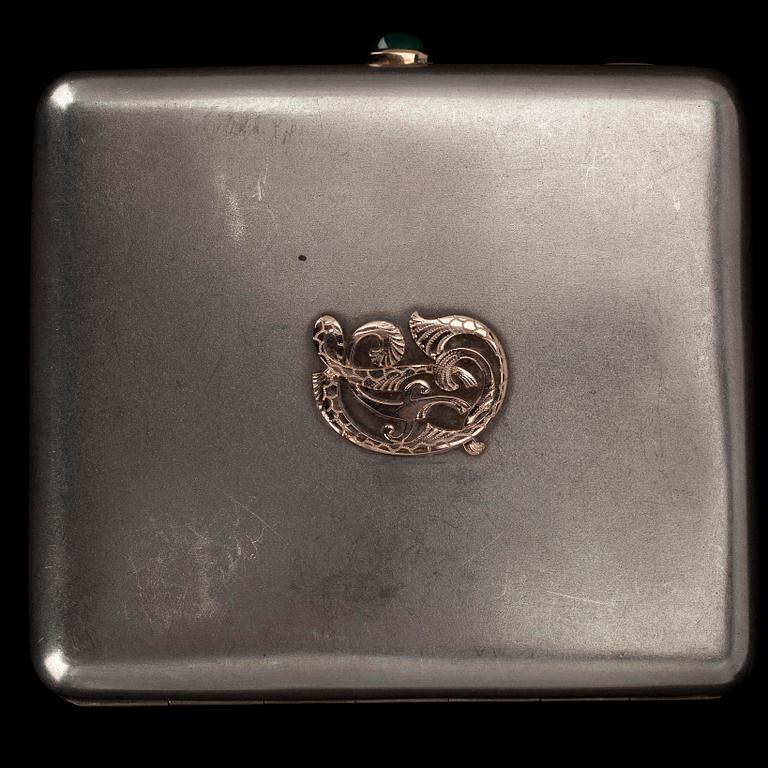 CIGARETTETUI, silver, Helsingfors 1929. Vikt 160 g.