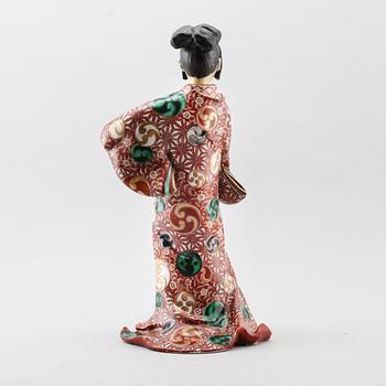 FIGUR, porslin, sannolikt Japan, 1900-talets första hälft.