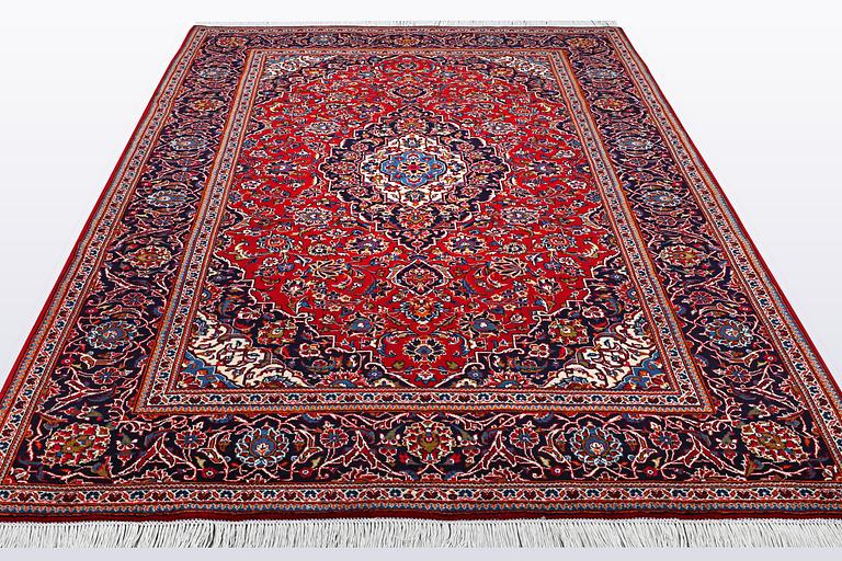 A carpet, Kashan, 308 x 202 cm.