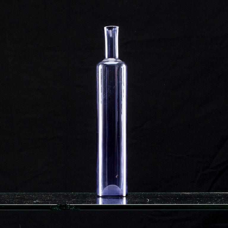 PULLO, signeerattu Nanny Still, Riihimäen Lasi Oy.