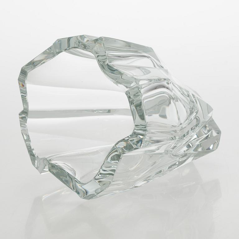 Tapio Wirkkala, vas, "Isberg", signerad Tapio Wirkkala 3825.