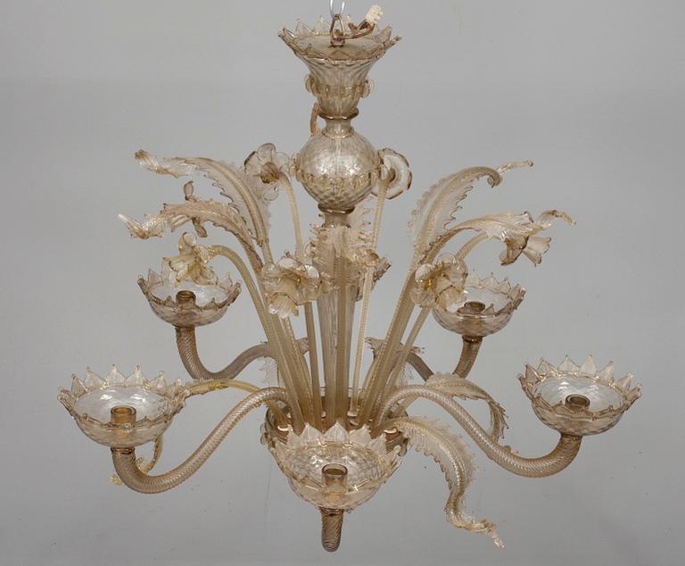 TAKKRONA, Murano, 1900-talets senare hälft. Höjd ca 95 cm.