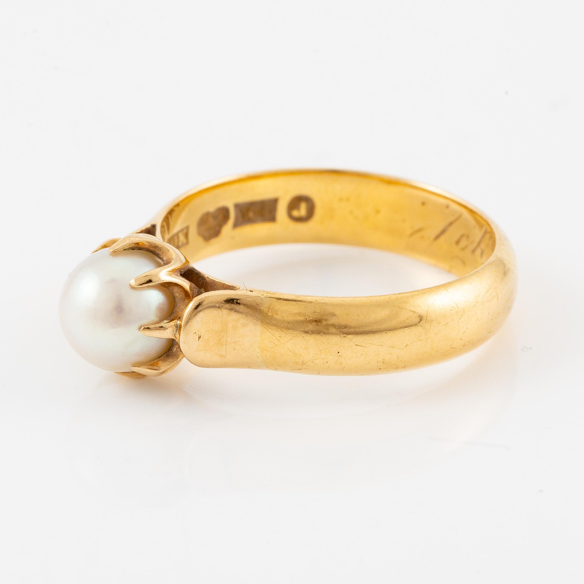 Ring, 20K gold with pearl.