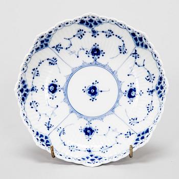 A 19-pc porcelain service, "Musselmalet", Royal Copenhagen, Denmark. Part 1889-1922, the rest 1967-84.