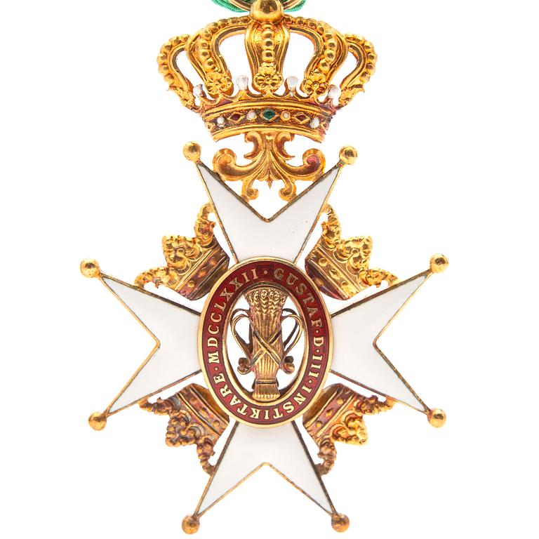 Vasa Order, Sweden, knight's badge, gold 18k. CF Carlman, Stockholm, 1946 and National Order of Merit, France, 1963.