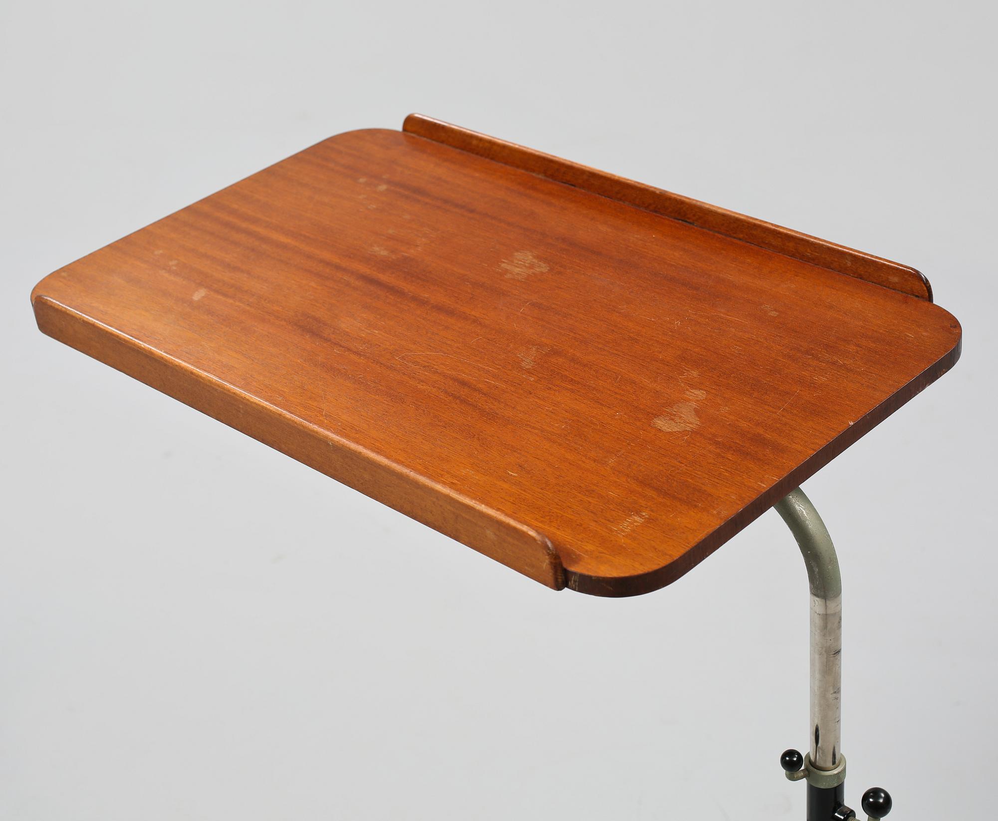 LÄSBORD, 1900-talets andra hälft.