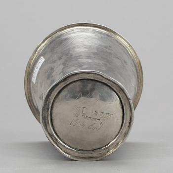 BÄGARE, silver, Petter Lindbom, Kalmar, 1762. Vikt ca 151g.