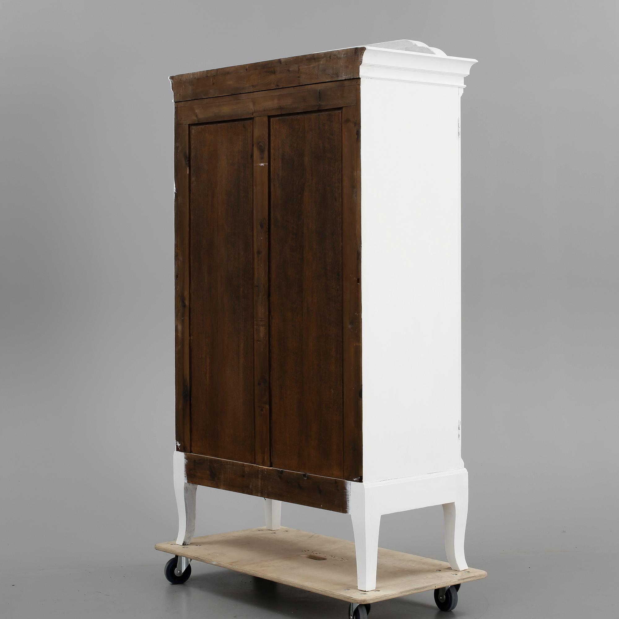 LINNESKÅP, 1900-talets början.