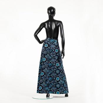 EMILIO PUCCI, a velvet long skirt.