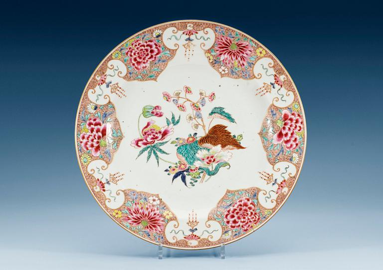 A famille rose charger, Qing dynasty, Qianlong (1736-95).