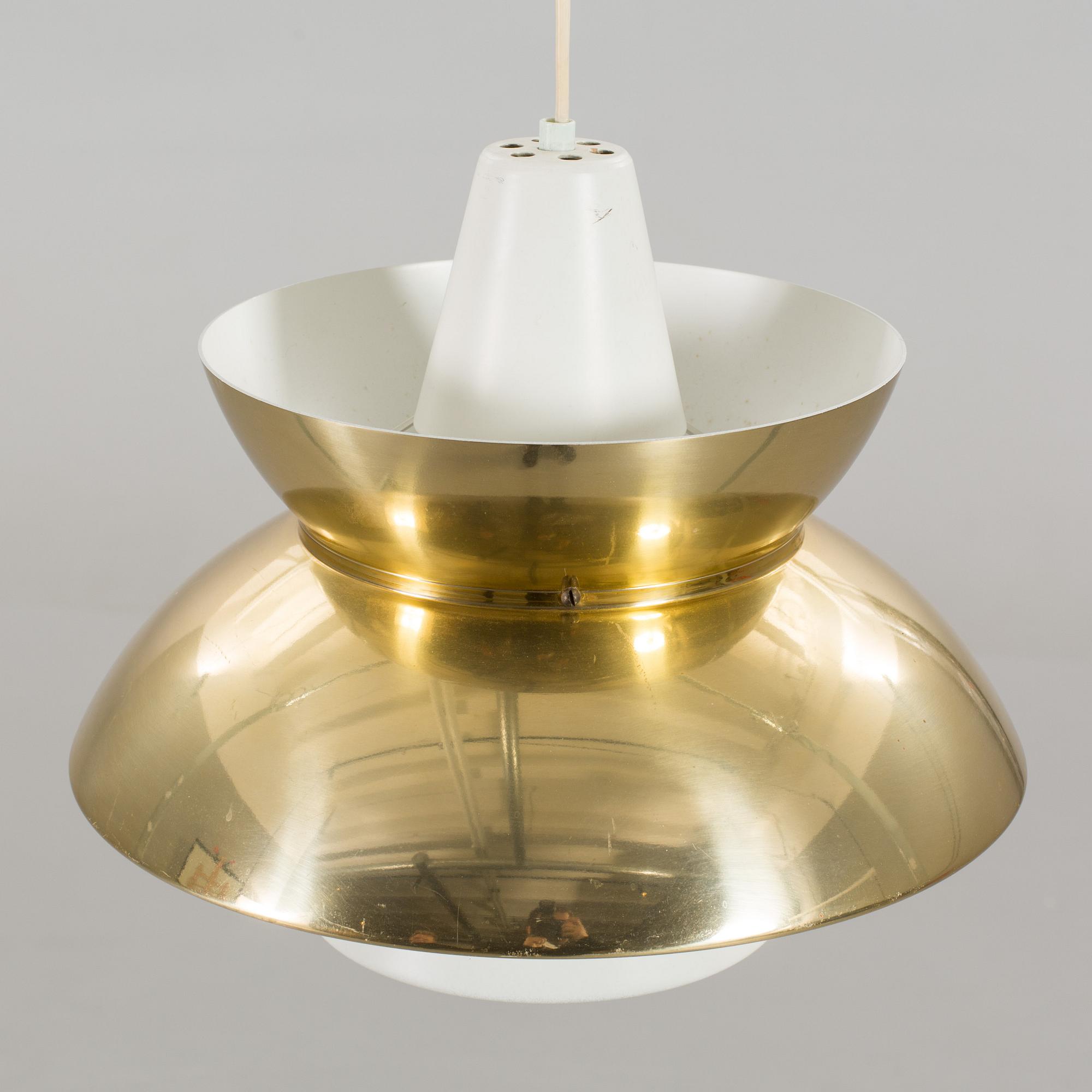 TAKLAMPA,Henning Klok  för Louis Poulsen, Danmark.