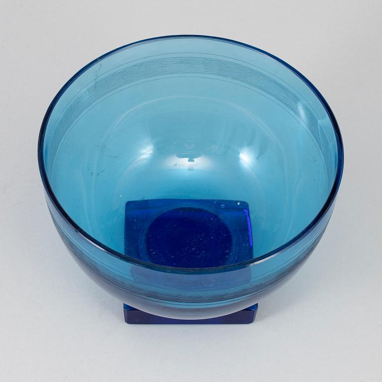 A glass bowl from Daum, Nancy, France.