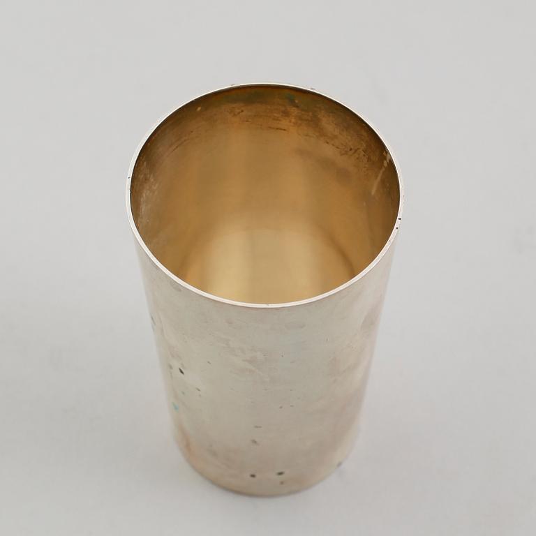 BÄGARE, sterlingsilver, Wiwen Nilsson, Lund 1962. Vikt ca 72 gram.