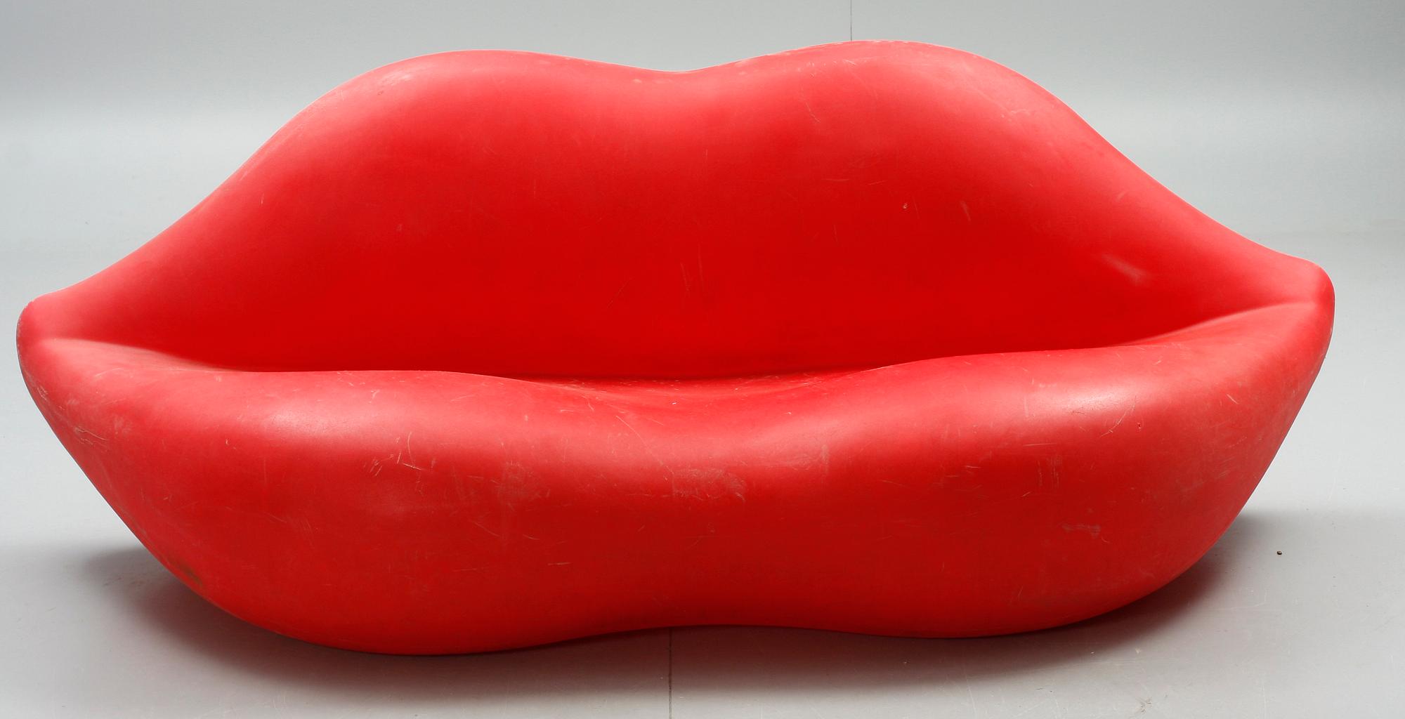 SOFFA, "Bocca", modell 1011. Studio 65, USA, RE-EDITION 2005.
