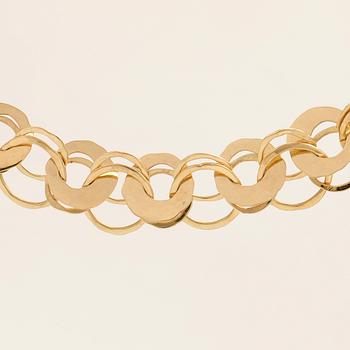 An 18K gold necklace by Cusi Italy.