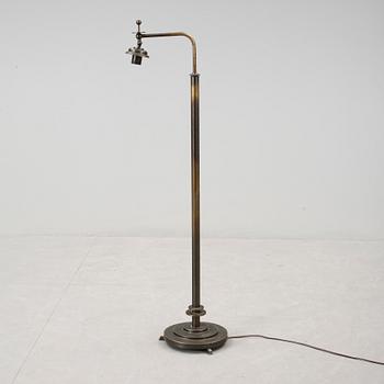 GOLVLAMPA, 1900-talets första hälft.