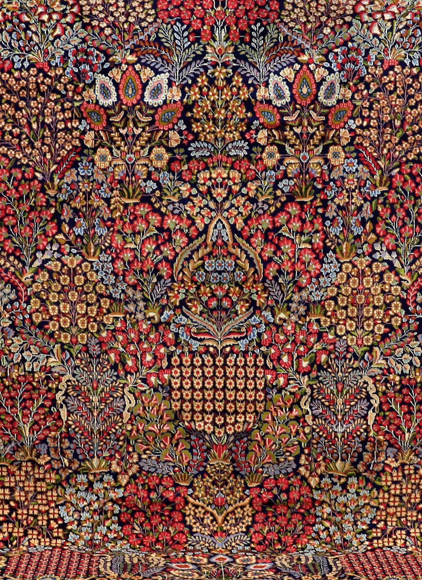 A CARPET, Kerman, ca 410 x 300 cm.